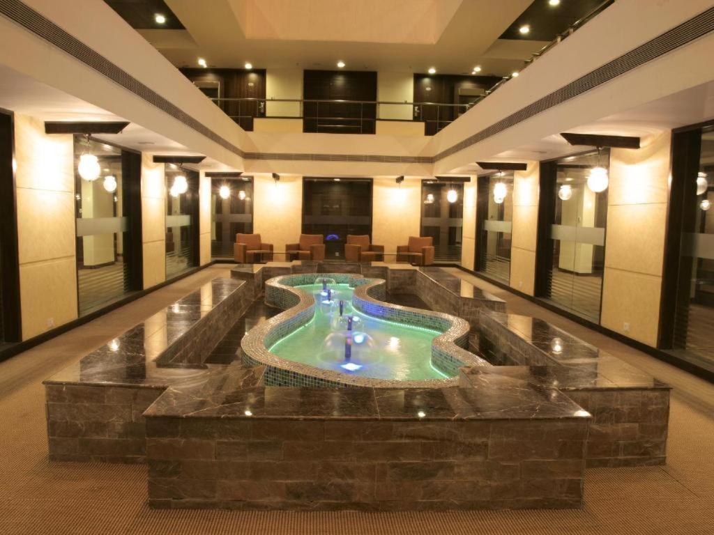 The Sky Imperial, Thaltej Hotel Ahmedabad Exterior photo